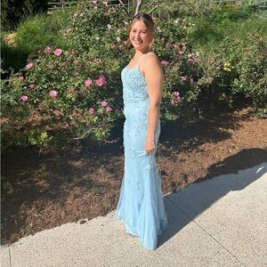 Faviana Glamour Long Formal Prom Banquet Dress Size 4 Light Blue